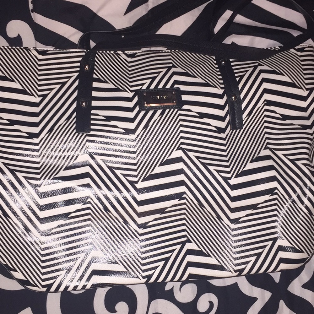 Black and white tote
